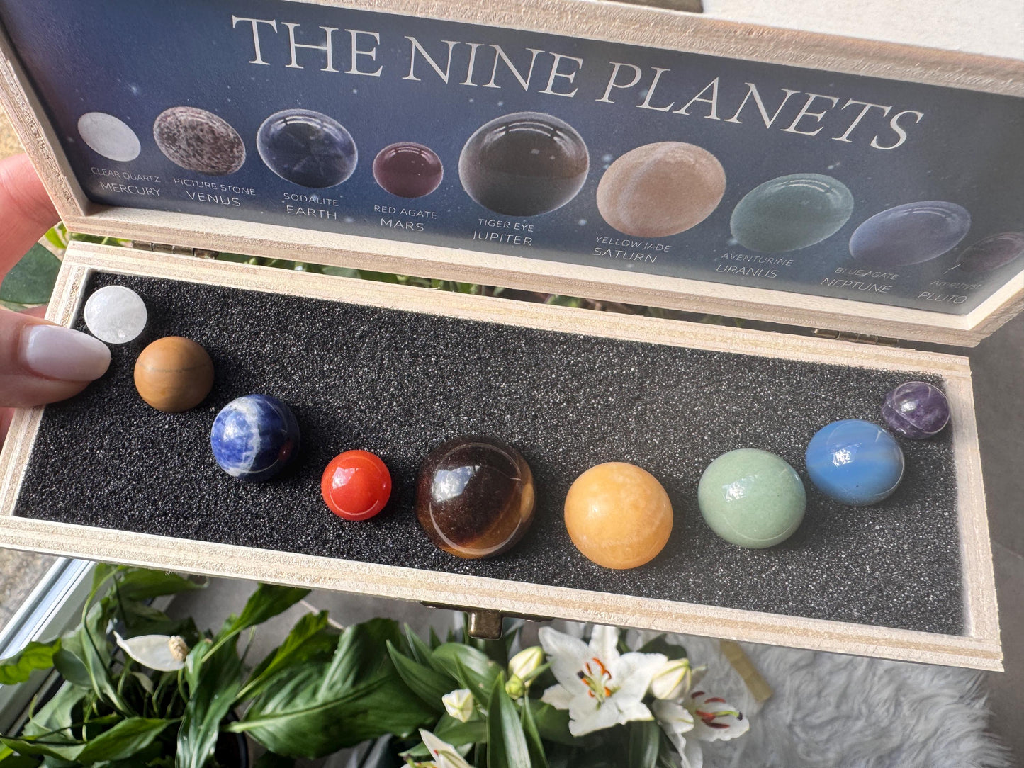 Natural Healing Stones the Nine Planets Box for Gifts Set Box Crystal Gemstones Amethyst Tiger eye Jade Clear Quartz Agate Sodalite
